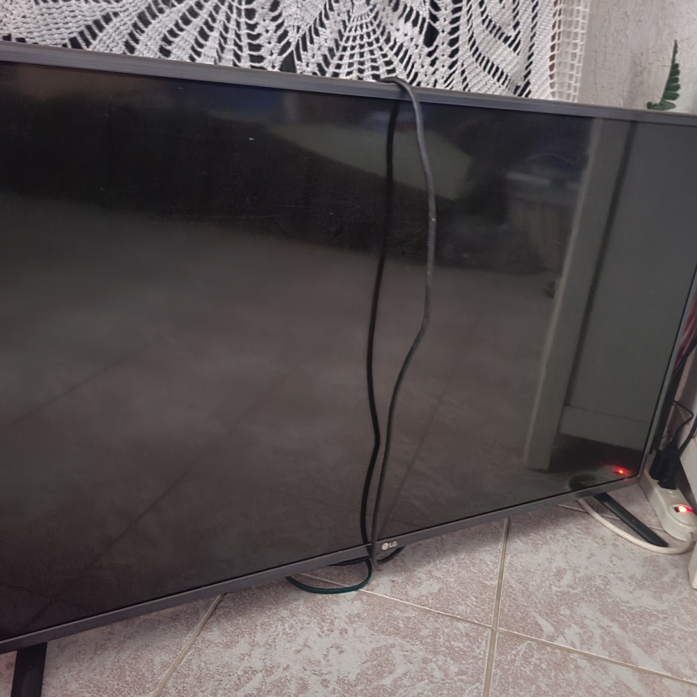LG Black Gaming Display Console